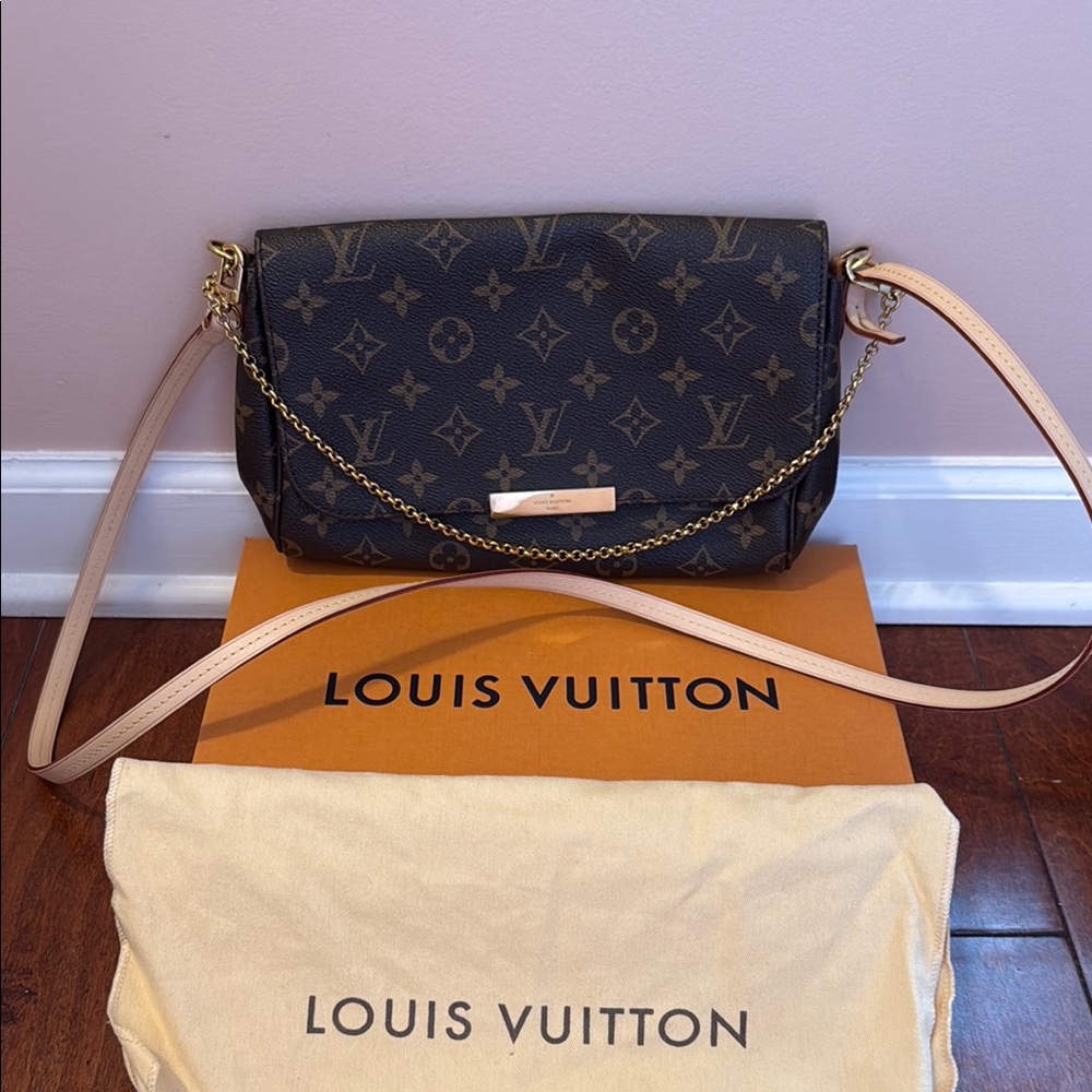 Louis Vuitton Favorite MM Monogram Crossbody Bag, rare.